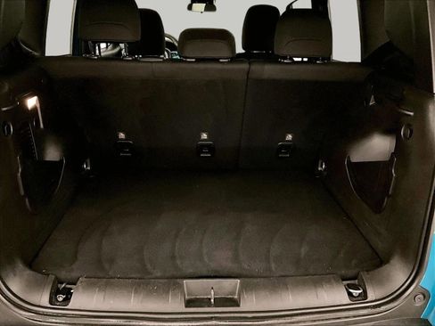 Used 2021 Jeep Renegade Latitude image 33