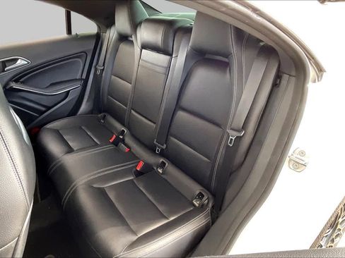 Used 2019 Mercedes-Benz CLA 250 image 20