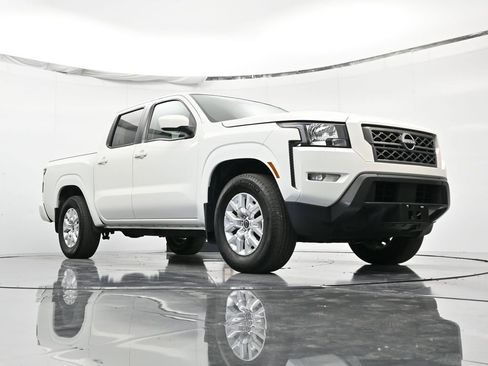 Used 2023 Nissan Frontier SV w/ SV Convenience Package image 38