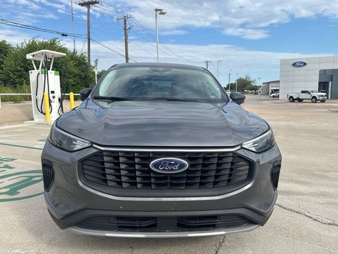 Used 2024 Ford Escape Active AWD/4WD image 8
