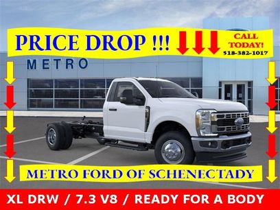 New 2025 Ford F350 XL w/ XL Chrome Package
