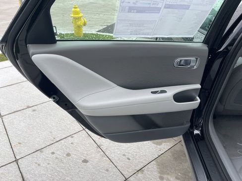 New 2025 Hyundai Ioniq 6 SEL image 17