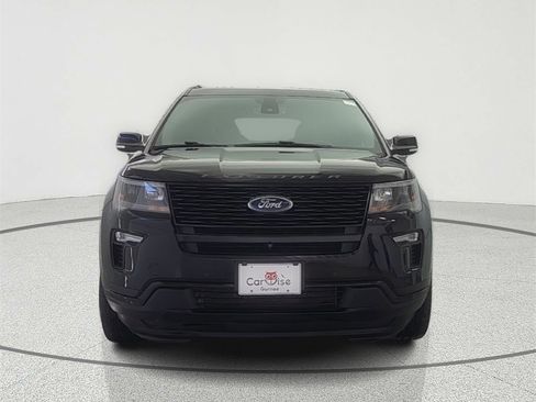 Used 2018 Ford Explorer Sport image 2
