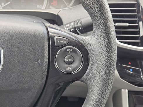 Used 2017 Honda Accord EX image 28