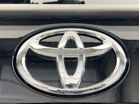 New 2025 Toyota RAV4 Limited image 19