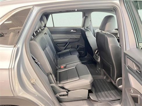 Used 2022 Volkswagen Atlas Cross Sport SEL image 13