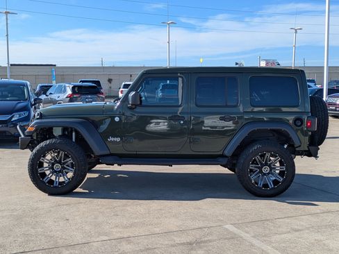 Used 2021 Jeep Wrangler Unlimited Sport w/ Sun And Sound Package image 7