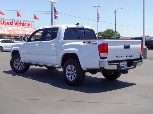 Certified 2017 Toyota Tacoma SR5 w/ Tow Package RWD image 11