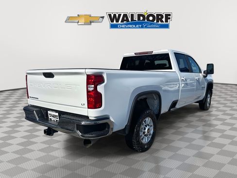 Used 2024 Chevrolet Silverado 2500 LT w/ Convenience Package image 6
