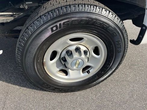 Used 2023 Chevrolet Express 2500 Extended w/ Driver Convenience Package image 27