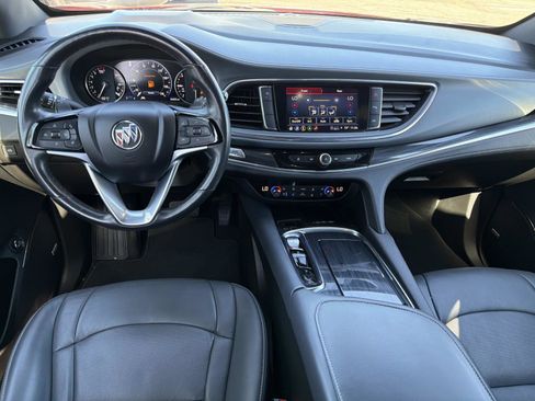 Used 2024 Buick Enclave Premium image 6