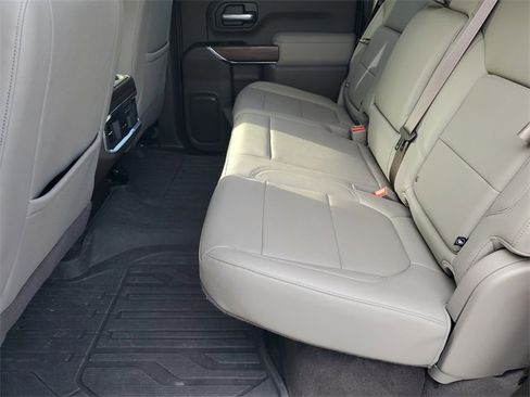 Used 2022 GMC Sierra 2500 SLT w/ SLT Premium Package image 21