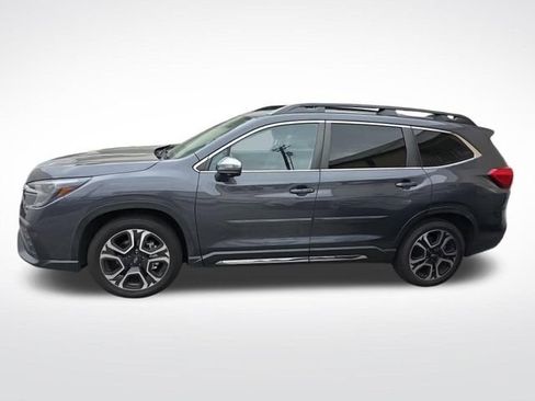 Used 2023 Subaru Ascent Limited w/ Technology Package image 2