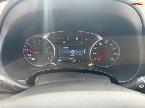 Used 2023 GMC Terrain SLE w/ Driver Convenience Package image 18