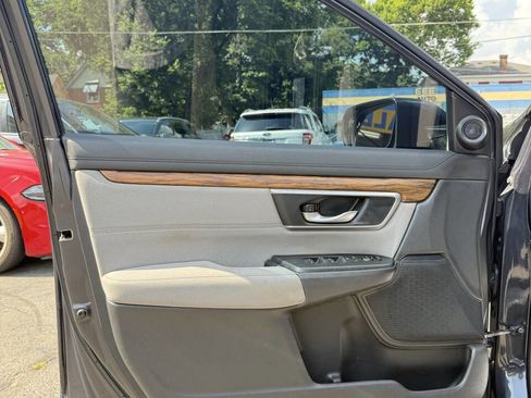 Used 2018 Honda CR-V EX image 9