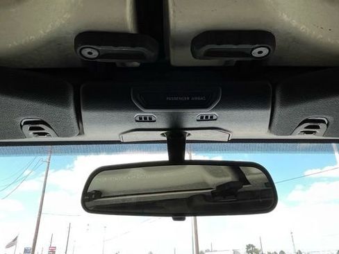 Used 2018 Jeep Wrangler Unlimited Sport S image 29