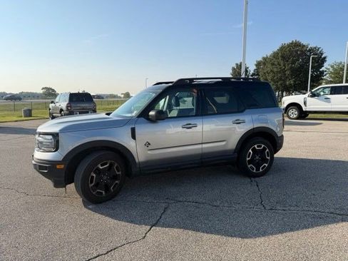 Used 2022 Ford Bronco Sport Outer Banks w/ Tech Package AWD/4WD image 8