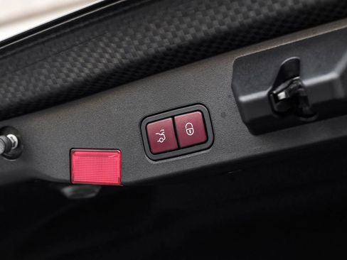 Used 2013 Mercedes-Benz SL 63 AMG image 53