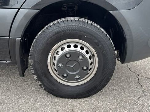 Used 2020 Mercedes-Benz Sprinter 3500 image 18