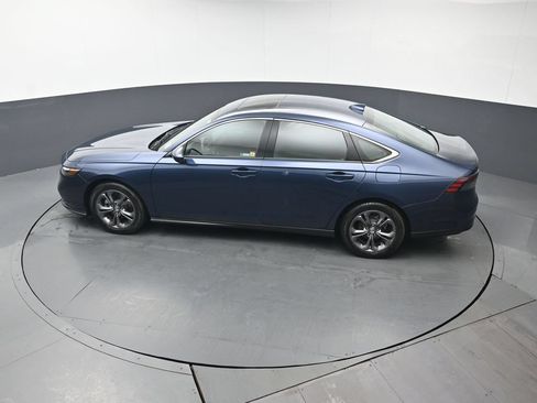 Used 2023 Honda Accord EX image 37