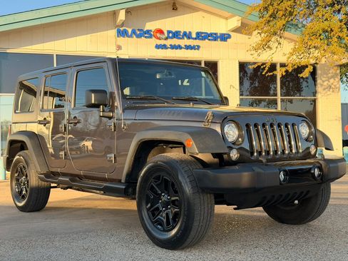 Used 2018 Jeep Wrangler Unlimited Sport image 1