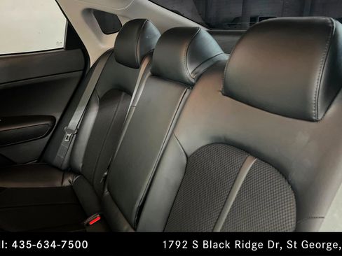 Used 2019 Kia Optima S image 20