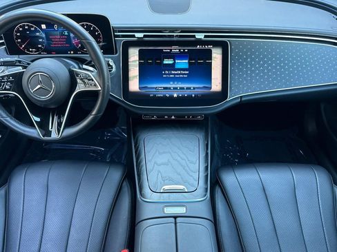 Used 2024 Mercedes-Benz E 350 4MATIC Sedan image 17