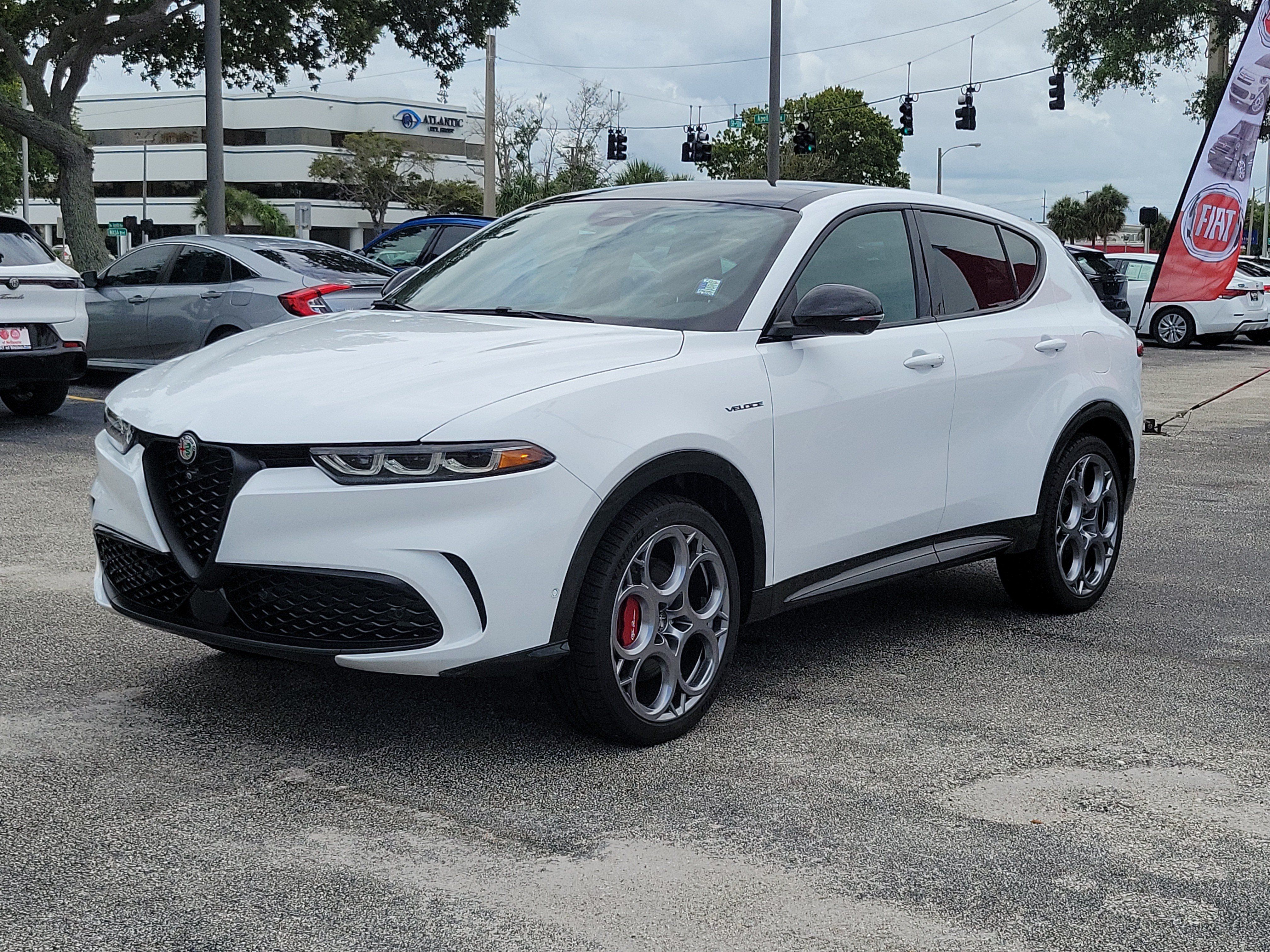 Used 2024 Alfa Romeo Tonale Ti AWD/4WD image 2