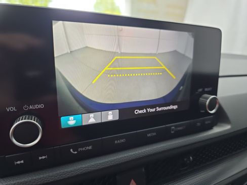 Used 2023 Honda CR-V LX image 20