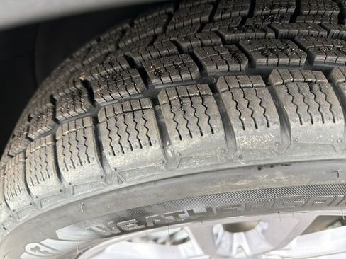 Used 2024 GMC Terrain SLT w/ LPO, Floor Liner Package image 31