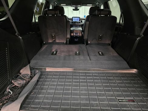 Used 2021 Chevrolet Tahoe High Country AWD/4WD image 43