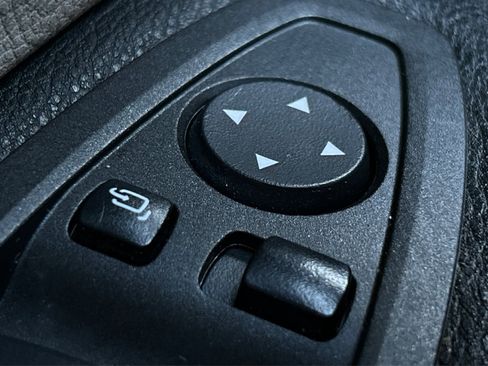 Used 2018 BMW X2 xDrive28i w/ M SportX Package image 47