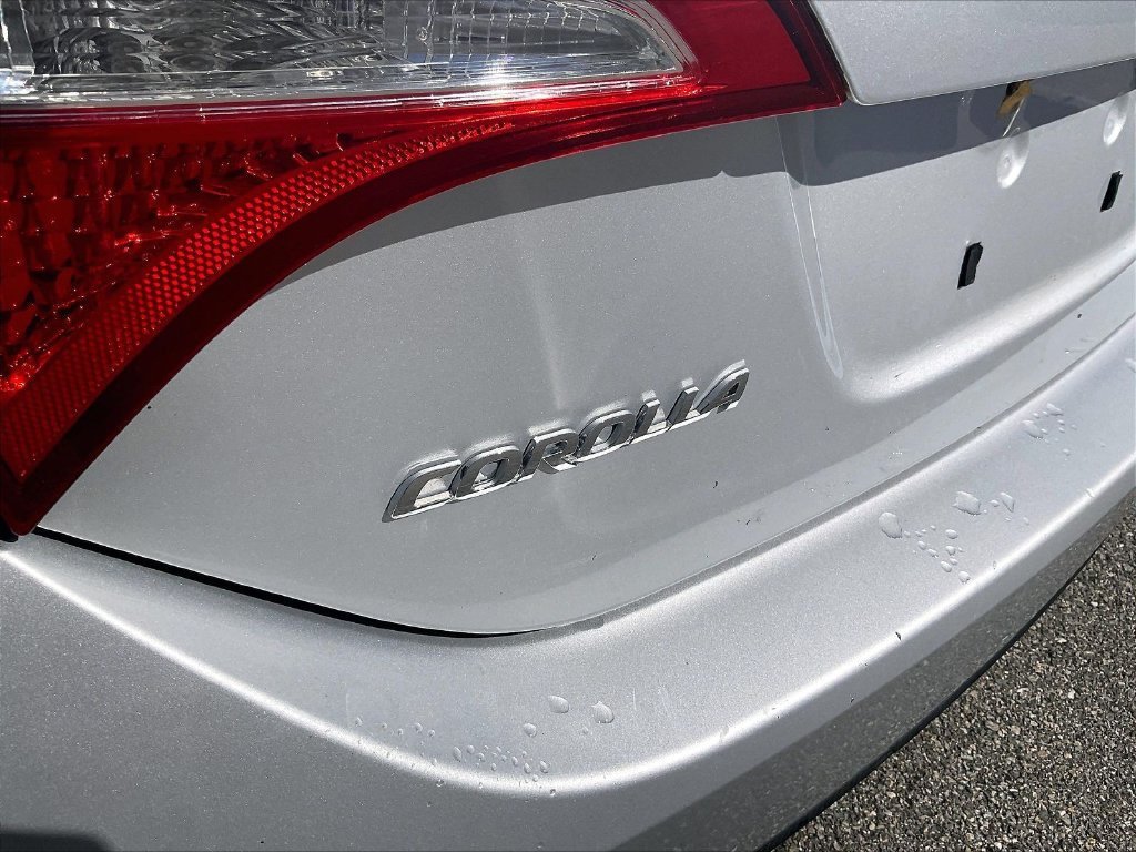 Used 2015 Toyota Corolla L FWD image 27