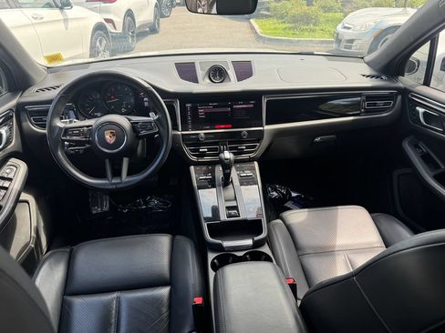 Used 2022 Porsche Macan AWD/4WD image 12
