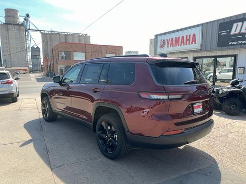 New 2026 Jeep Grand Cherokee L Limited w/ Limited Altitude Package AWD/4WD image 8