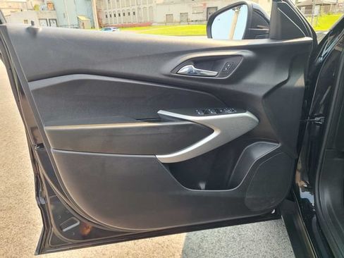 Used 2024 Chevrolet Trax RS w/ Driver Confidence Package FWD image 17