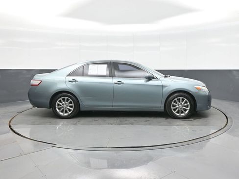 Used 2011 Toyota Camry Hybrid image 8