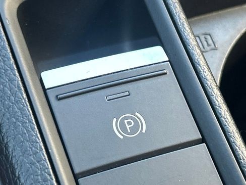 Used 2022 Audi Q3 2.0T Premium Plus w/ Premium Plus Package image 58