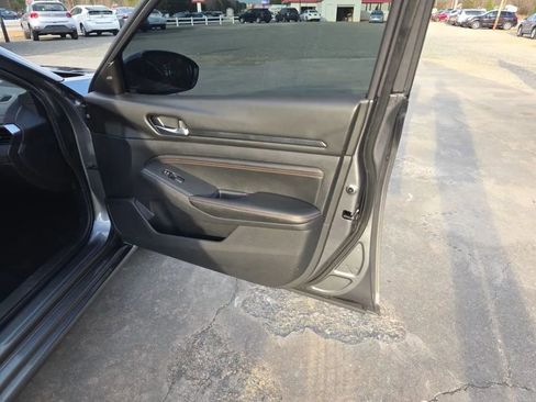 Used 2020 Nissan Altima 2.5 SR image 41