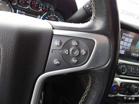 Used 2020 GMC Yukon XL SLT AWD/4WD image 23