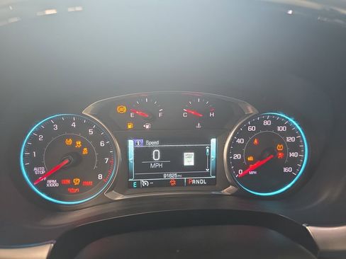 Used 2019 Chevrolet Traverse LT w/ LT Premium Package AWD/4WD image 19