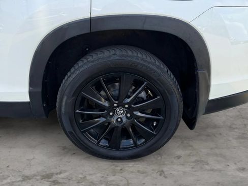 Used 2019 Toyota Highlander SE AWD/4WD image 44