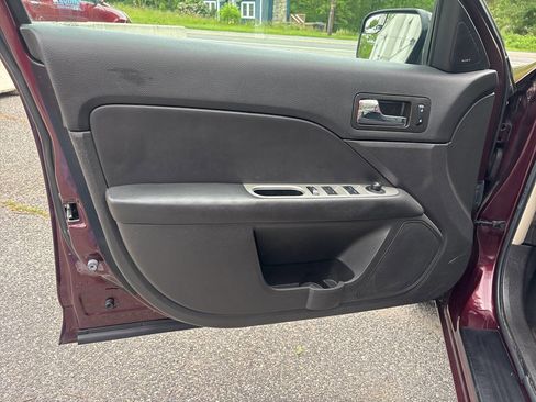 Used 2012 Ford Fusion SEL FWD image 18