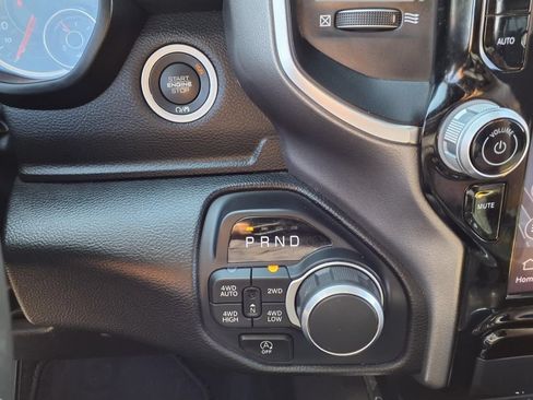 Used 2025 RAM 1500 Big Horn AWD/4WD image 7