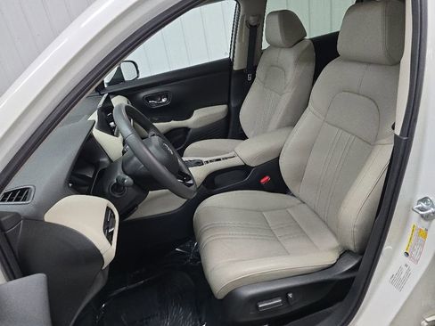 Used 2024 Honda HR-V EX-L image 30
