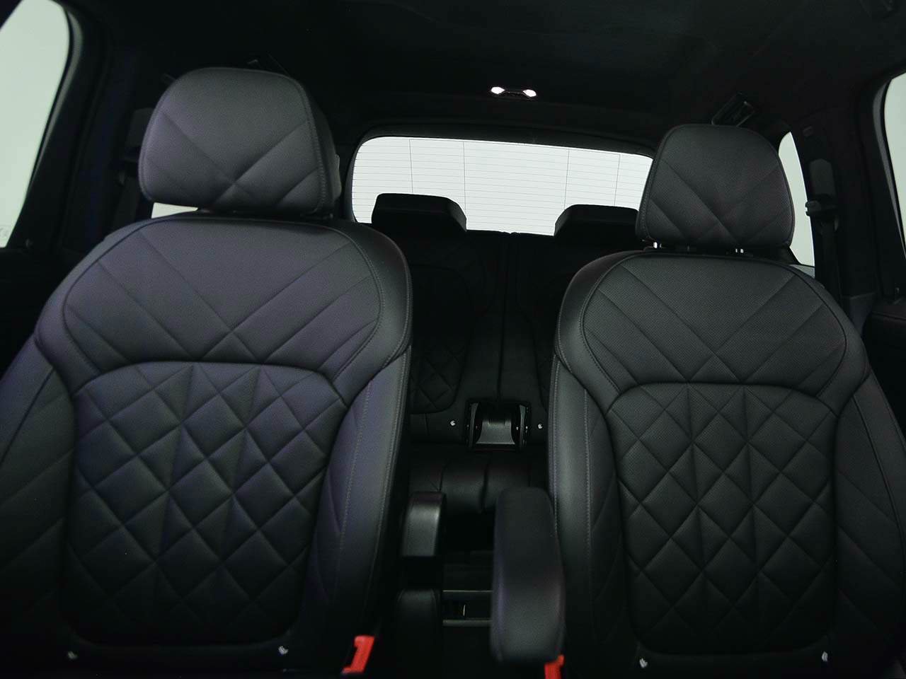 Used 2023 BMW X7 xDrive40i w/ Executive Package AWD/4WD image 9