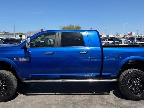 Used 2014 RAM 2500 Laramie w/ Convenience Group AWD/4WD image 3