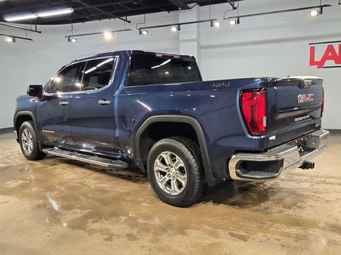 Used 2022 GMC Sierra 1500 SLT w/ SLT Convenience Package AWD/4WD image 5