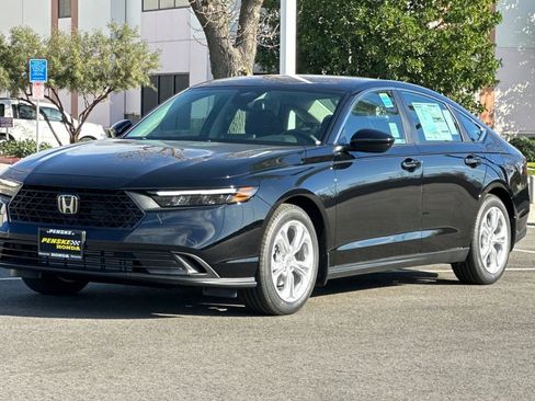 New 2026 Honda Accord LX image 8