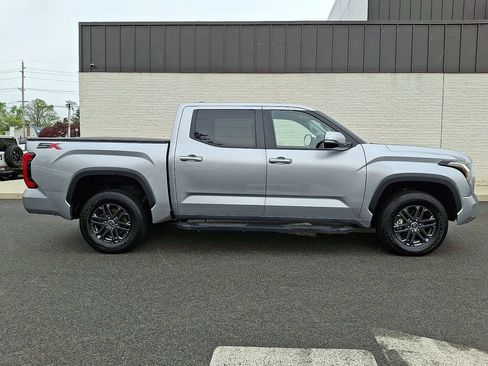 Used 2024 Toyota Tundra SR5 w/ SR5 Convenience Package AWD/4WD image 7